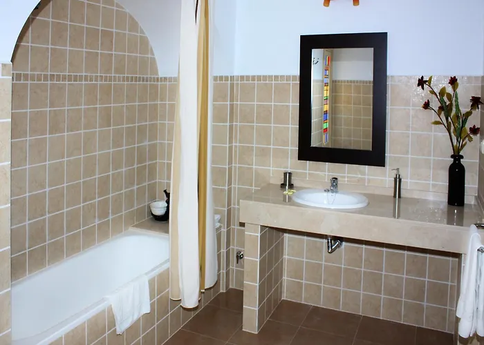 Residencia Miami מלון טורמולינוס